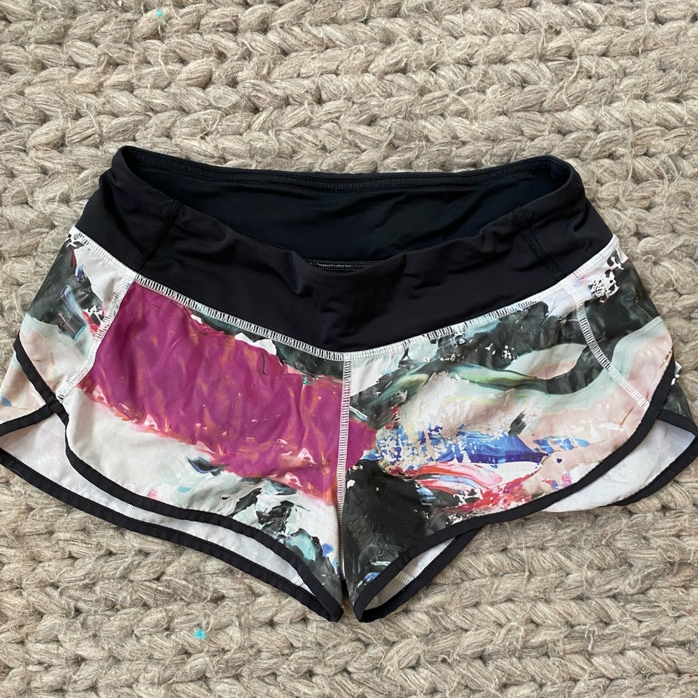 Lululemon Speed Shorts Size 6